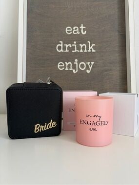 Bridal 'Bride' Jewelry Case and candle set of 2